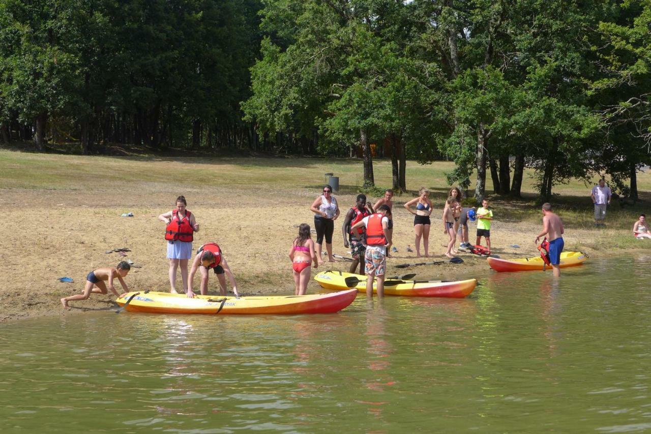 Camping Les Petites Minaudieres Saint-Sauveur (Vienne) Exterior foto